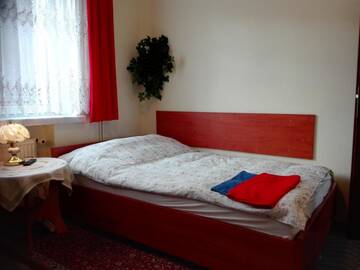 Фото номера Двухместный номер с 1 кроватью и собственной ванной комнатой Отели типа «постель и завтрак» Noclegi16 г. Болеславец 7